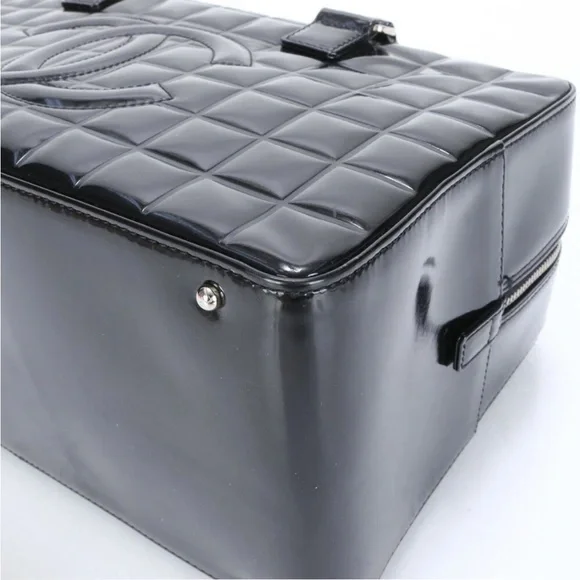 Chanel Patent Chocolate Bar Bag - Picture 10 of 13